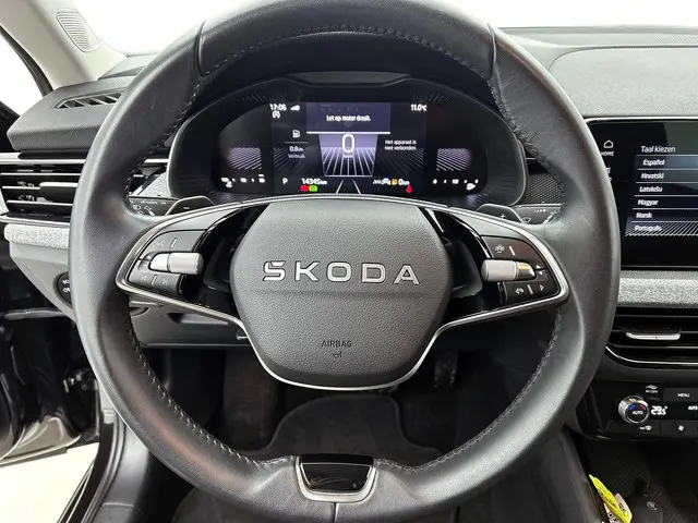 Škoda Kamiq 1.0 TSI Business Edition DSG 2025 Benzine 29