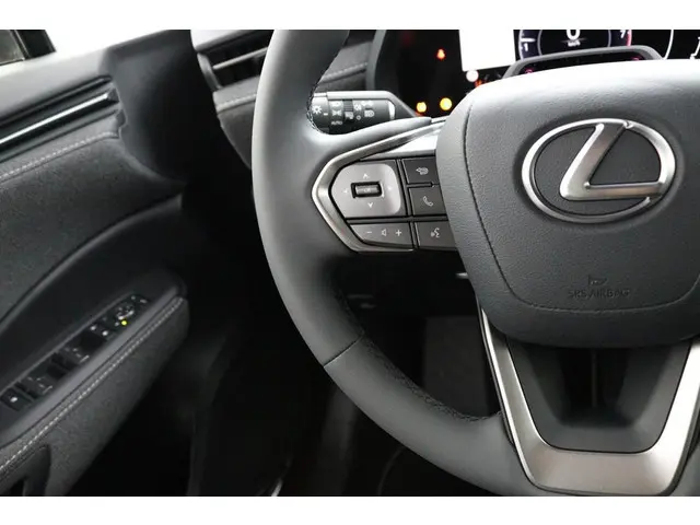 Lexus LBX 2WD 2025 Hybride Benzine 19