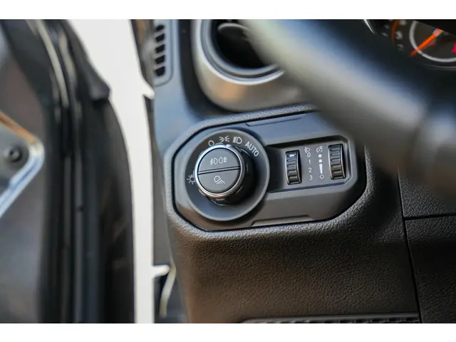 Jeep Gladiator sport 3.6 V6 2024 Benzine 22