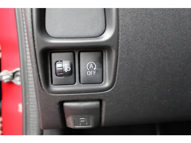 Toyota Aygo 1.0 VVT-i x-now 2017 Benzine 12