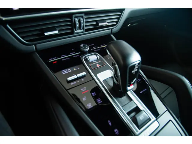 Porsche Cayenne Coupé 3.0 E-Hybrid 2021 Hybride Benzine 19