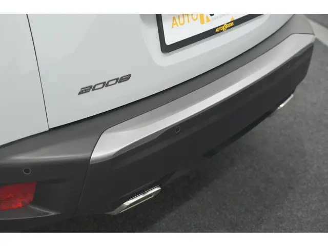 Peugeot 2008 PureTech 130 EAT8 GT 2024 Benzine 27