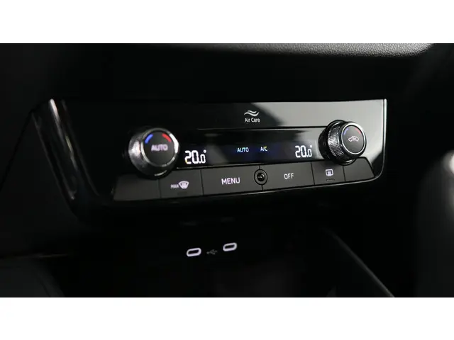 Škoda Fabia 1.0 TSI 95pk Ambition 2023 Benzine 28