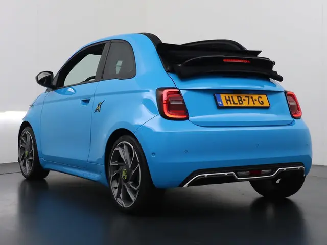 Abarth 500e Cabrio Turismo Scorpion 2023 Elektrisch 3