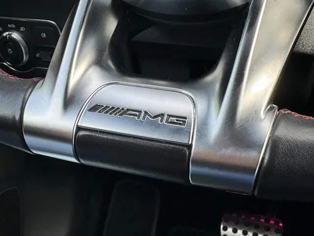 Mercedes-Benz GLA AMG 35 4MATIC 2021 Benzine 52