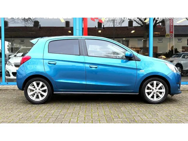 Mitsubishi Space Star 1.2 Intense+ 2013 Benzine 8