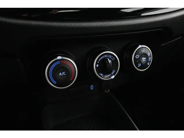 Toyota Aygo X 1.0 VVT-i MT Play 2024 Benzine 7