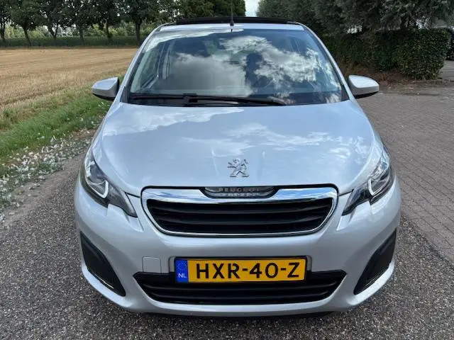 Peugeot 108 1.2 Roland Garros 2014 Benzine 4
