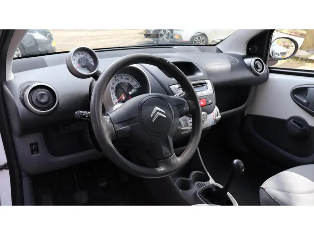 Citroën C1 1.0-12V Exclusive|Airco|Nw.APK! 2012 Benzine 2