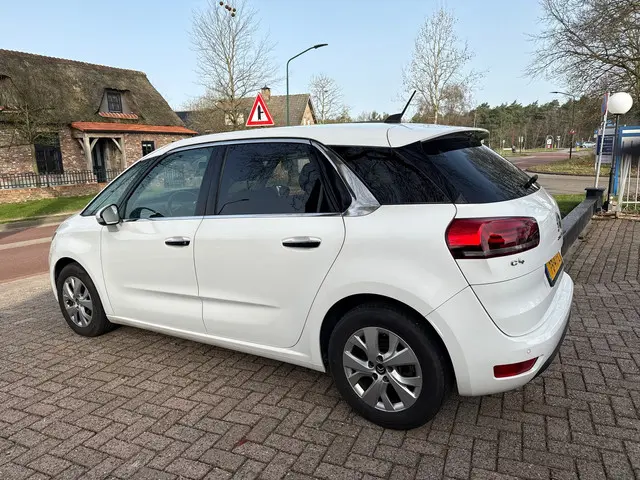 Citroën C4 Picasso 1.2 PureTech Business 2017 Benzine 4