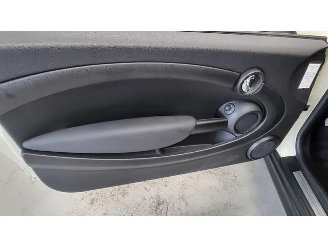 MINI One Mini 1.6 Salt 2014 Benzine 14