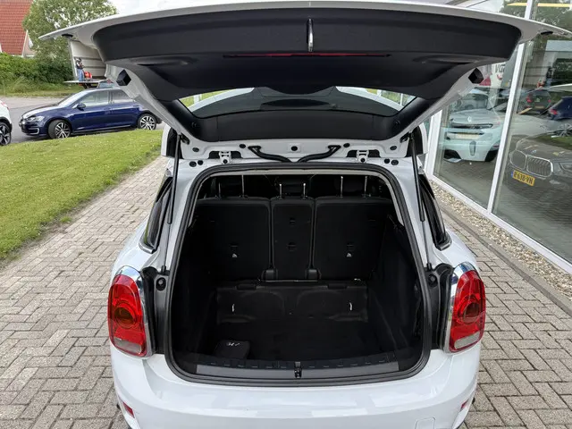 MINI Countryman Mini 1.5 One 2017 Benzine 11