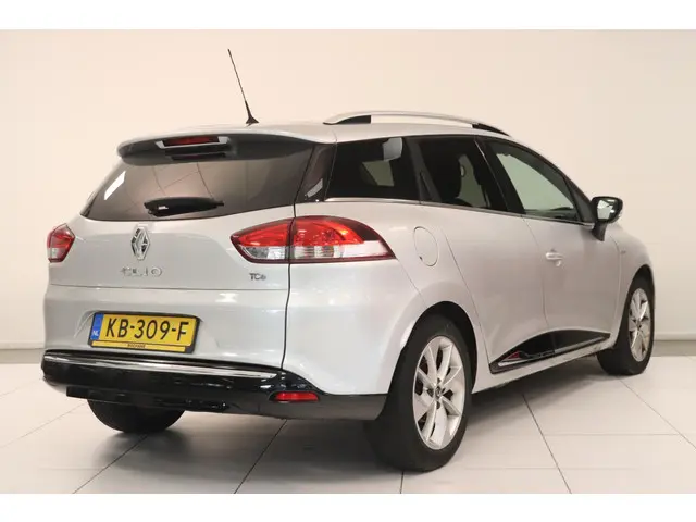 Renault Clio Estate 0.9 TCe Limited 2016 Benzine 2