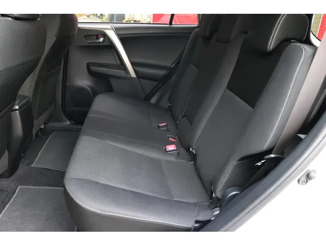 Toyota RAV4 2.0 Dynamic 4WD, Trekhaak 2013 Benzine 29