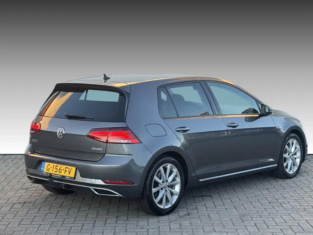 Volkswagen Golf 1.5 TSI Highline 2019 Benzine 2