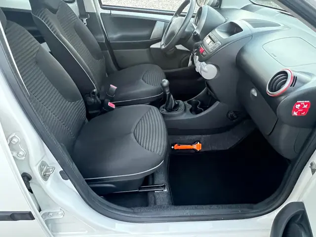 Peugeot 107 1.0 EXCLUSIVE NL-AUTO-NAP 2012 Benzine 38