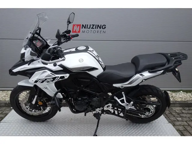 Benelli TRK 502 X 2023 Benzine 15