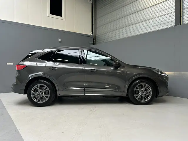 Ford Kuga 2.5 PHEV ST-Line 2021 Hybride Benzine 7