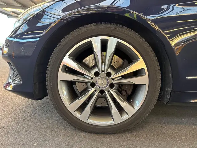 Mercedes-Benz E-Klasse Cabrio 400 Prestige 2015 Benzine 9