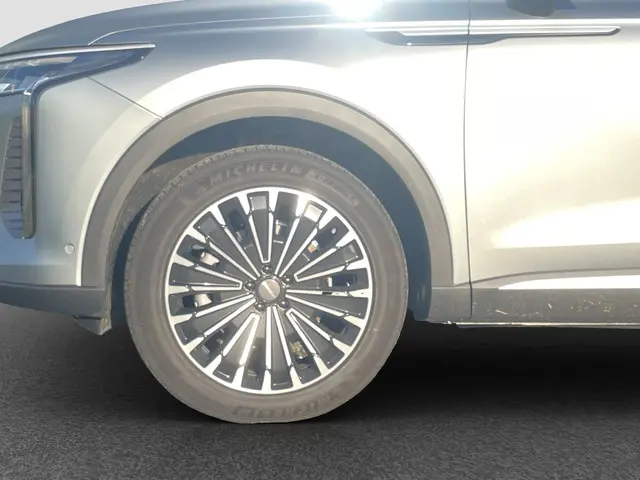 Omoda 9 SHS 1.5T-GDi SHS-P Premium 2026 Hybride Benzine 31