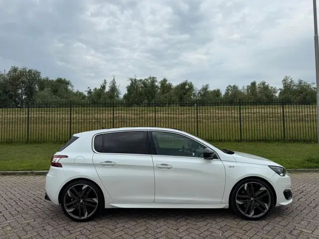 Peugeot 308 1.6 e-THP GTi 250 2015 Benzine 5