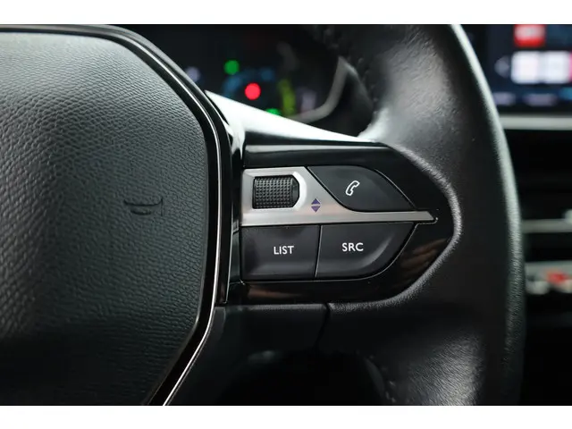 Peugeot e-2008 EV Active 50 kWh 2020 Elektrisch 4