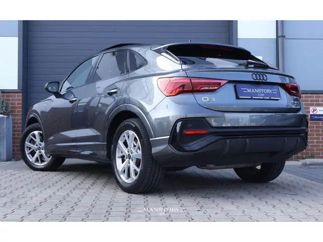Audi Q3 Sportback 45 TFSI quattro S-Line 2021 Benzine 2