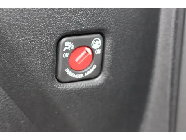 Opel Combo 1.5D 102PK euro6 L1H1 Edition 2020 Diesel 28
