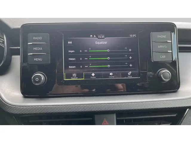 Škoda Kamiq 1.0 TSI Ambition 2023 Benzine 25