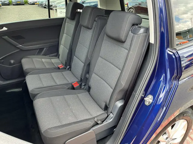 Volkswagen Touran 1.2 TSI Comfortline 7p 2016 Benzine 6