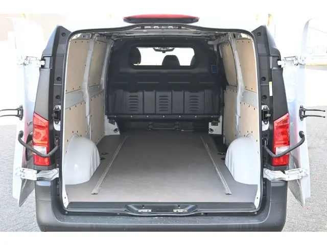 Mercedes-Benz Vito 116 CDI L3 Pro 2024 Diesel 12