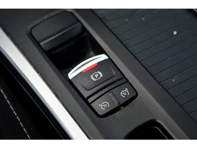 Renault Mégane Estate 1.3 TCe Limited 2018 Benzine 31