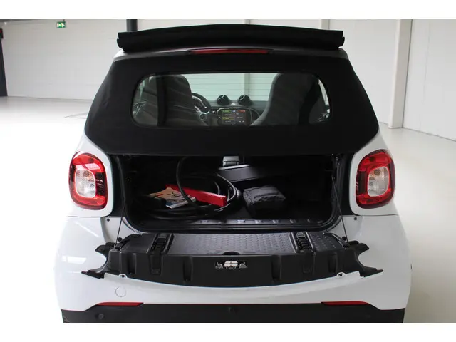 Smart Fortwo cabrio EQ Comfort 18 kWh 2021 Elektrisch 13