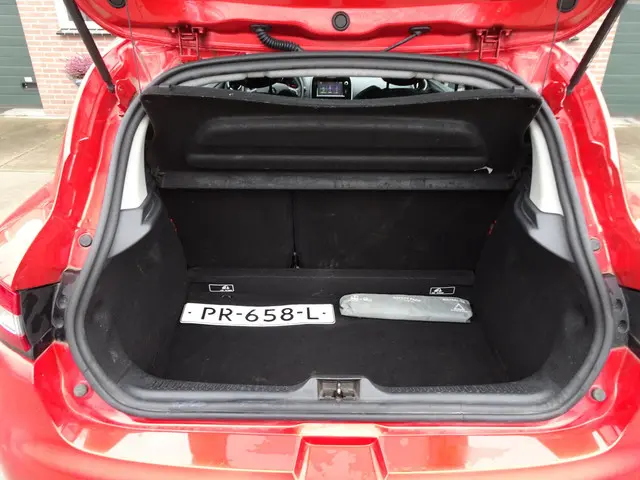 Renault Clio 0.9 TCe Limited 2017 Benzine 9