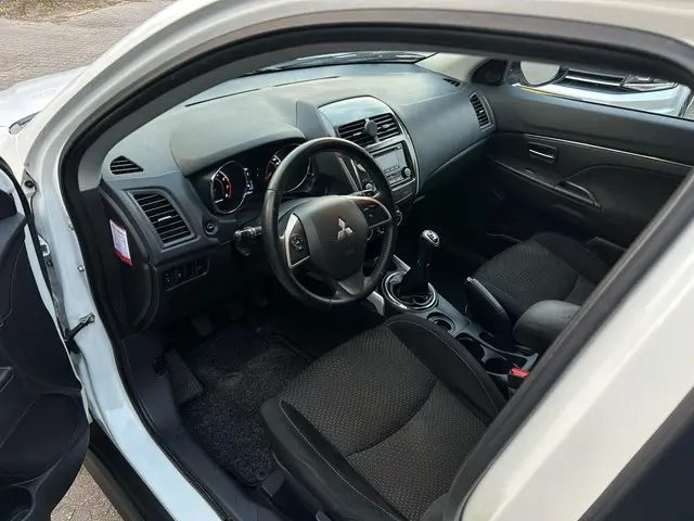 Mitsubishi ASX 1.6 ClearTec Inform 2012 Benzine 4