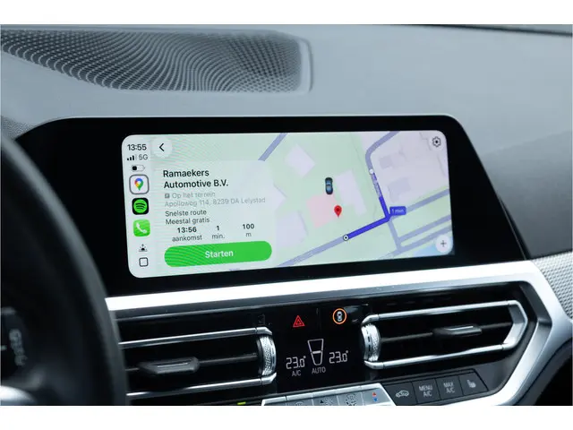 BMW 3 Serie Touring 320i M Sport High Ex 2021 Benzine 19