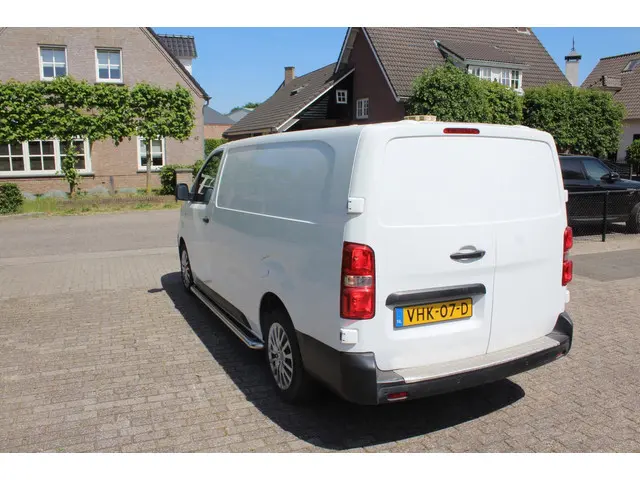 Opel Vivaro 1.5 CDTI L3H1 Edition extra lang 2020 Diesel 8