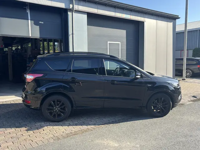 Ford Kuga 1.5 EcoBoost ST Line 2019 Benzine 4