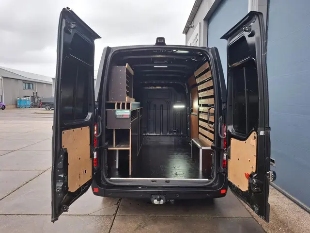 Renault Master T35 2.3 dCi 180 L2H2 Energy 2019 Diesel 15