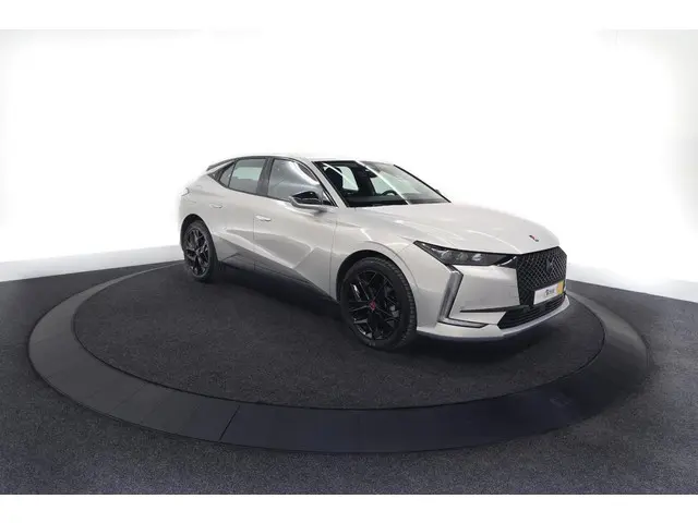 DS DS 4 PureTech 130 EAT8 Performance Line 2023 Benzine 7