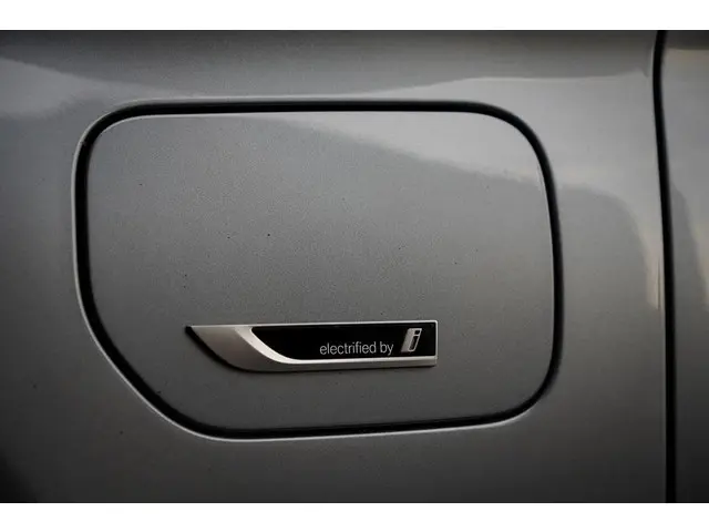 BMW 5 Serie 530e High Executive 2022 Hybride Benzine 61