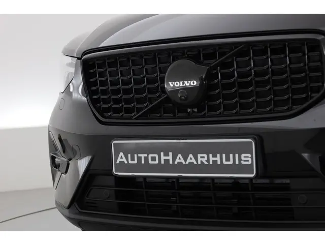 Volvo XC40 2.0 B3 Black Edition 2025 Benzine 30
