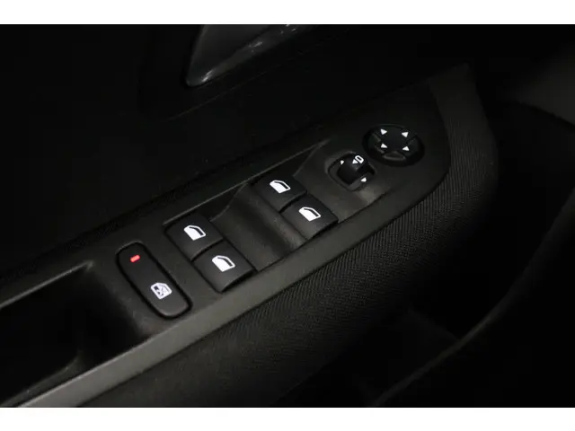 Peugeot 208 1.2 PureTech Active 2020 Benzine 16