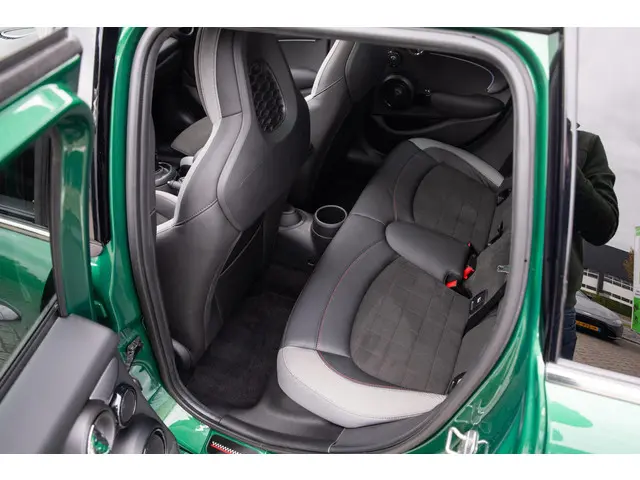 MINI Cooper S 2.0 Resolute Edition JCW 2023 Benzine 49