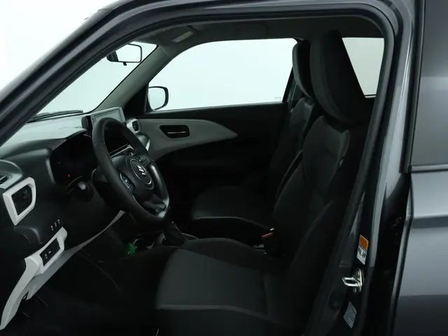 Suzuki Swift 1.2 Select Smart Hybrid 2025 Benzine 17