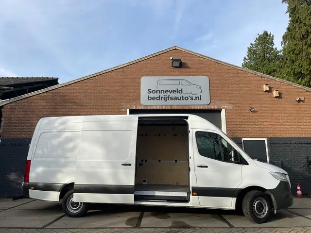 Mercedes-Benz Sprinter 317CDI wb433 L3 Aut. 2022 Diesel 6