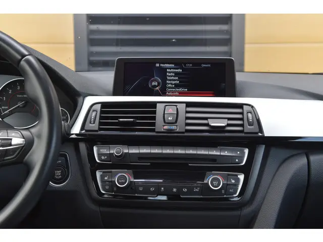 BMW 4 Serie Coupé 435i xDrive 2013 Benzine 28