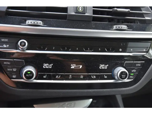 BMW X3 xDrive30e High Executive 2021 Hybride Benzine 11