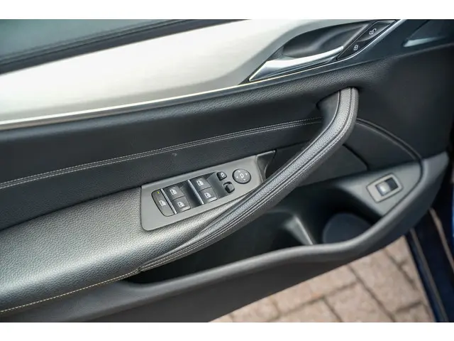 BMW 5 Serie Touring 520i Executive 2017 Benzine 14