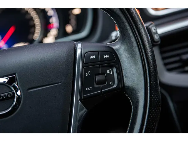 Volvo V40 2.0 T4 Business Sport 2017 Benzine 21